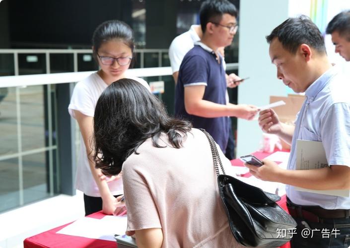 广告牛作为国内领先的广告业互联网新零售品牌,把握广告行业趋势,抓住